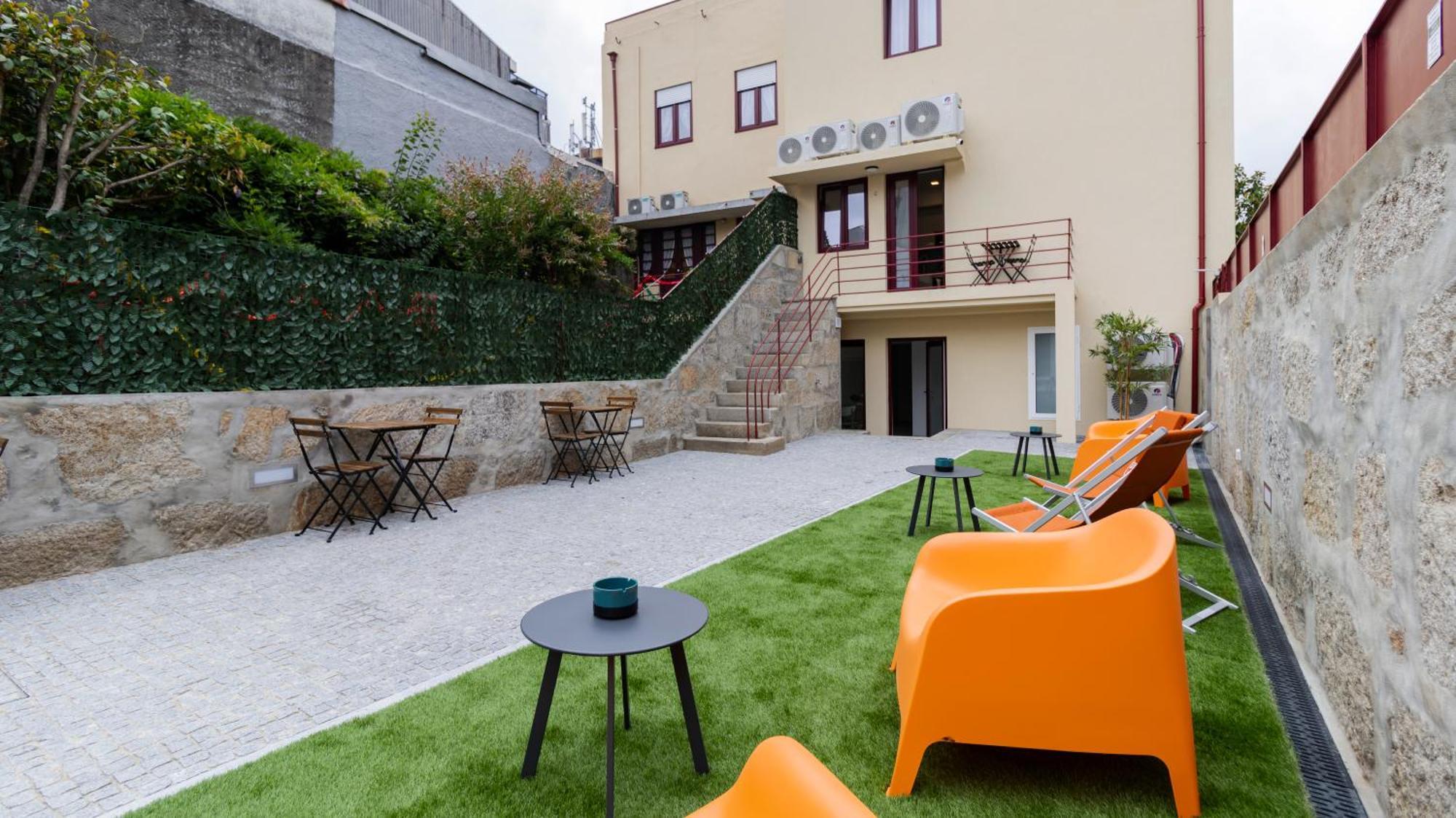 Stop & Relax - Parking Porto Luaran gambar